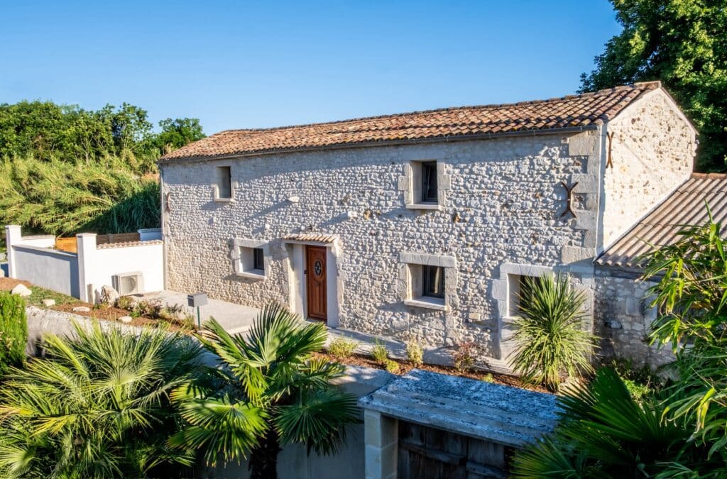 Location du Gîte Le Clos de la Grange à Breuillet en Charente-Maritime